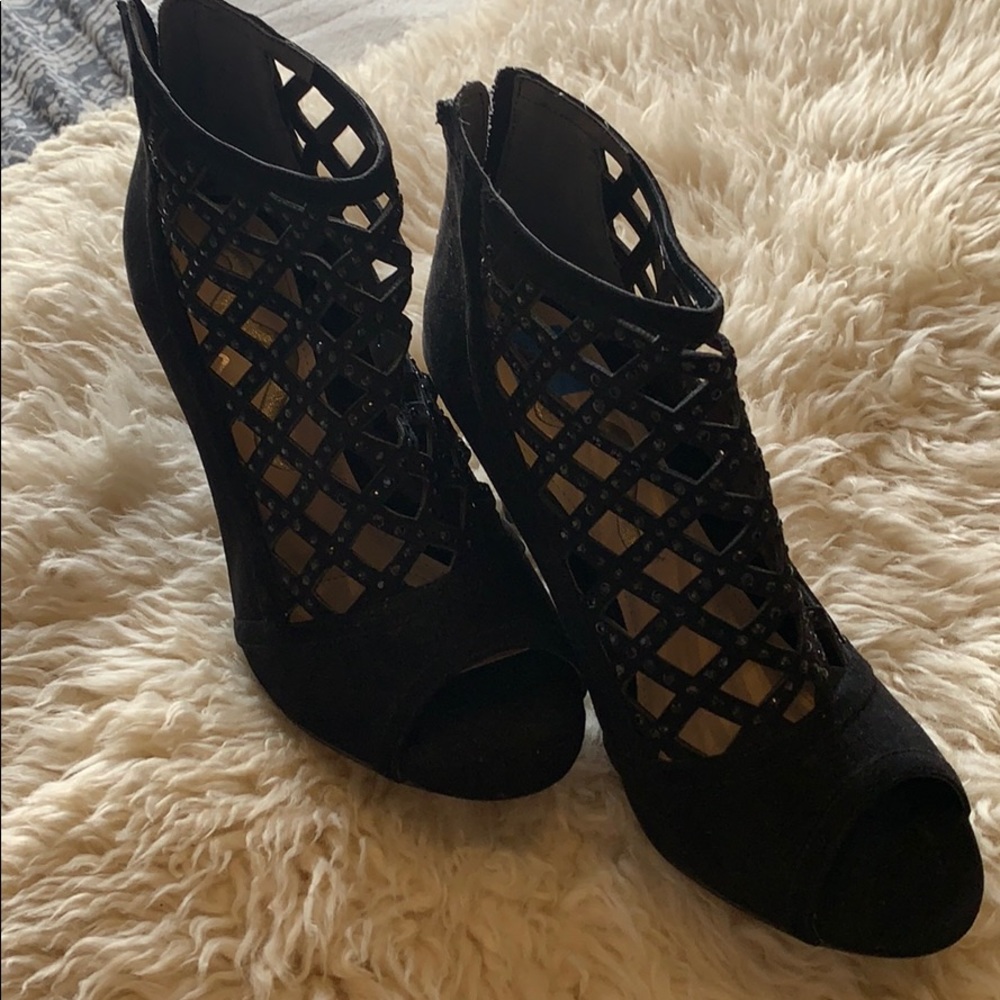 Fun Nina Heels